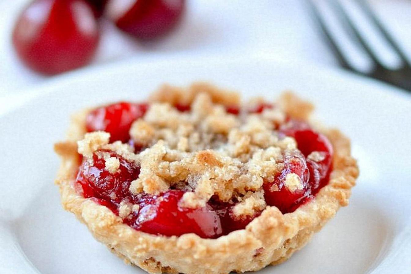 Cherry Crumb Pie Minis