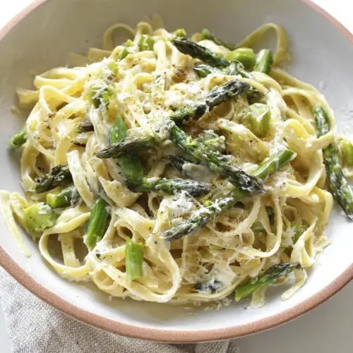 Creamy Asparagus Pasta