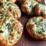 Easy Spinach Cottage Cheese Flagels