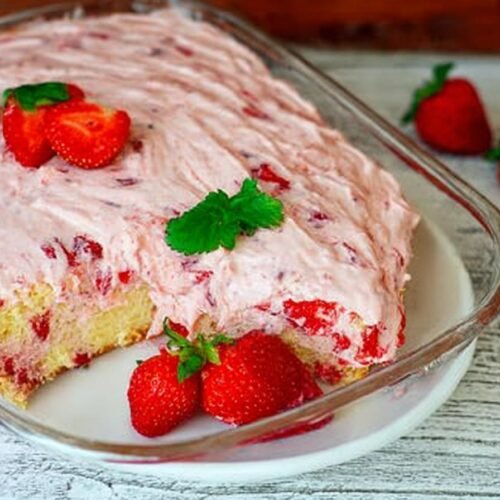 moist strawberry cake
